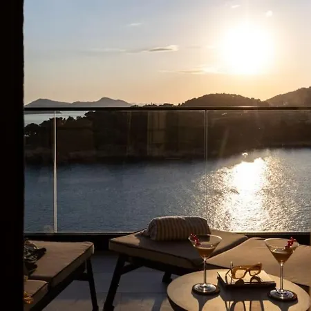 Apartment Sound Of The Sea